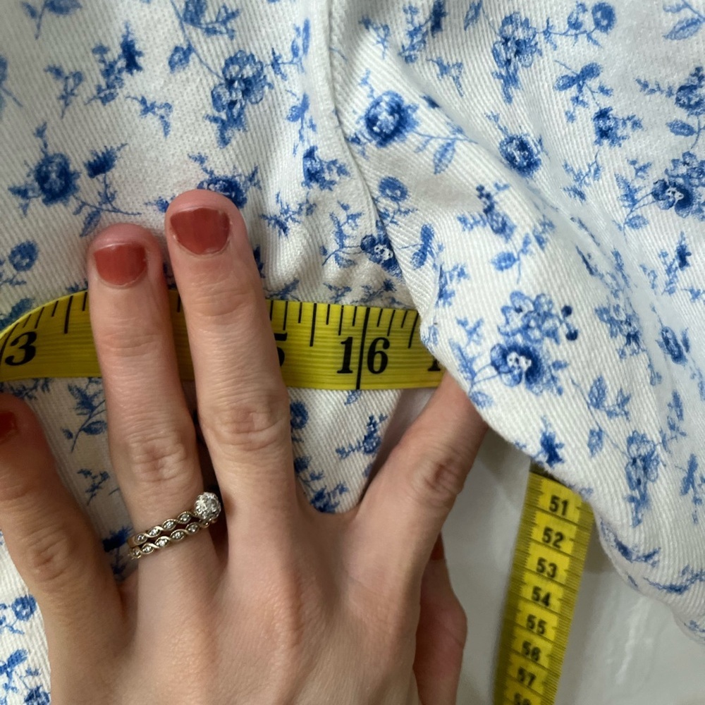 Forever 21 White and Blue Floral Cotton Puff Sleeve Dress - Picture 4 of 13